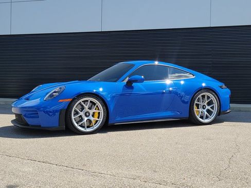 Used 2026 Porsche 911 GT3 RWD image 2