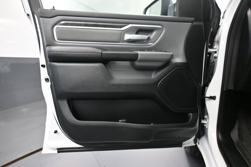 Used 2021 RAM 1500 Big Horn AWD/4WD image 14