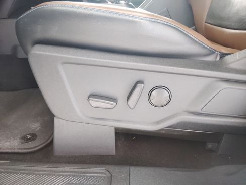 Certified 2021 Ford Bronco Outer Banks image 11