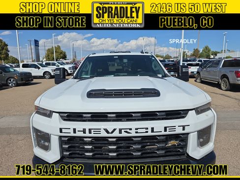 Used 2023 Chevrolet Silverado 2500 Custom w/ Custom Value Package image 2