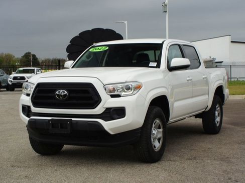 Used 2022 Toyota Tacoma SR w/ SR Convenience Package image 20