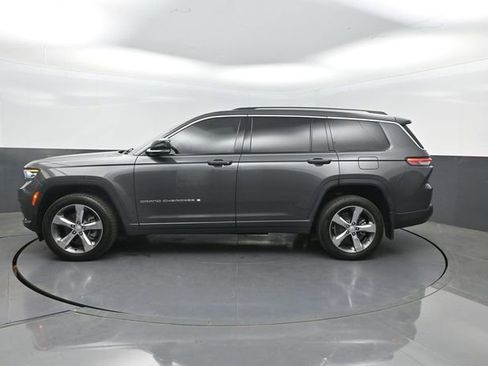 Used 2022 Jeep Grand Cherokee L Limited RWD image 2