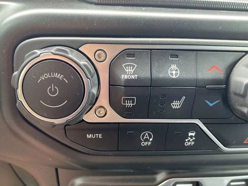 Used 2022 Jeep Wrangler Unlimited Sport AWD/4WD image 33