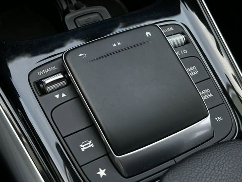 Used 2023 Mercedes-Benz GLA 250 image 21