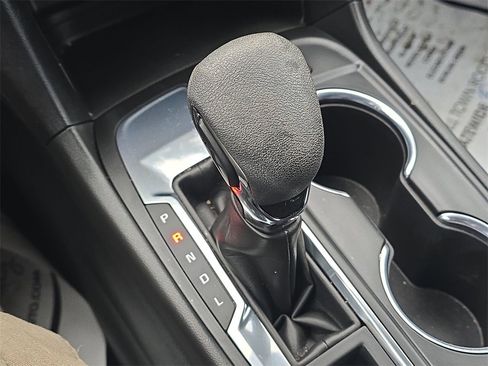 Used 2023 Chevrolet Equinox LT image 24