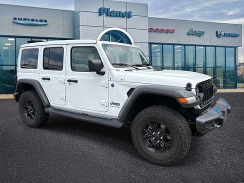 Used 2024 Jeep Wrangler Unlimited AWD/4WD image 1