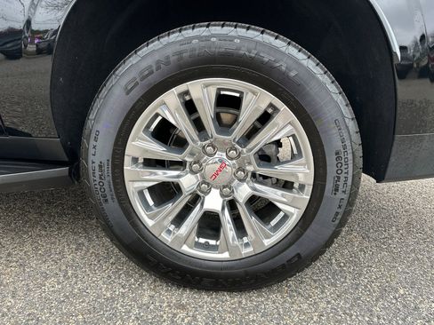 Used 2024 GMC Yukon XL Denali w/ Max Trailering Package image 22