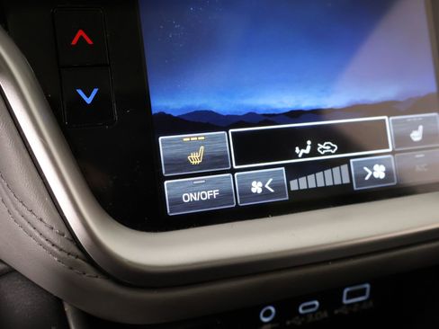 Used 2023 Subaru Outback Premium AWD/4WD image 7