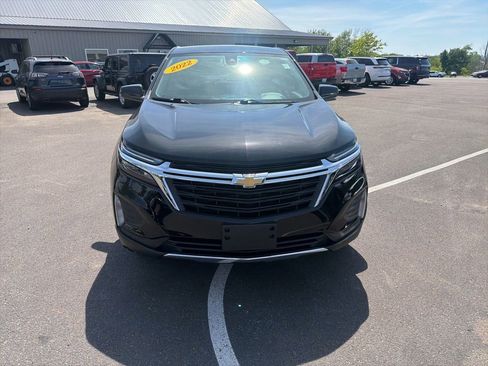 Used 2022 Chevrolet Equinox LT FWD image 2