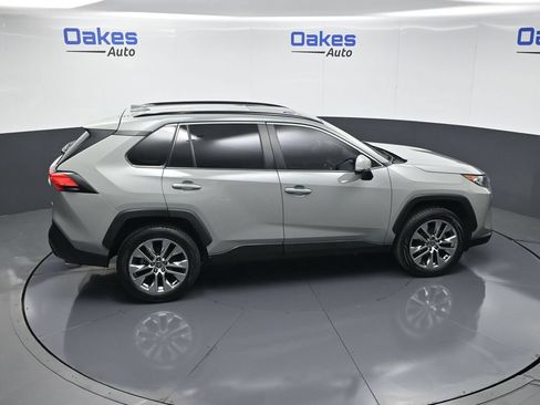 Used 2021 Toyota RAV4 XLE Premium FWD image 54
