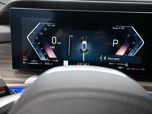 Used 2025 BMW 740i xDrive image 34