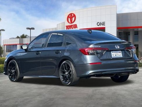 Used 2024 Honda Civic Sport image 6