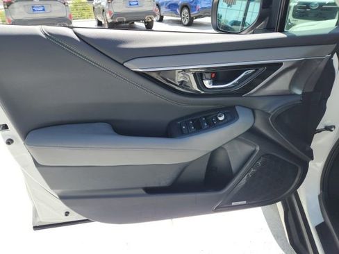 Used 2025 Subaru Outback Onyx Edition XT image 30