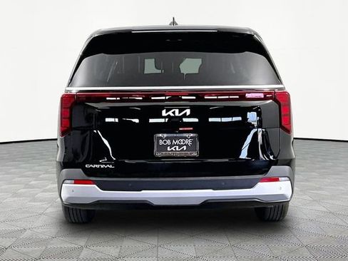 New 2026 Kia Carnival image 5