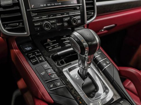 Used 2016 Porsche Cayenne GTS image 33