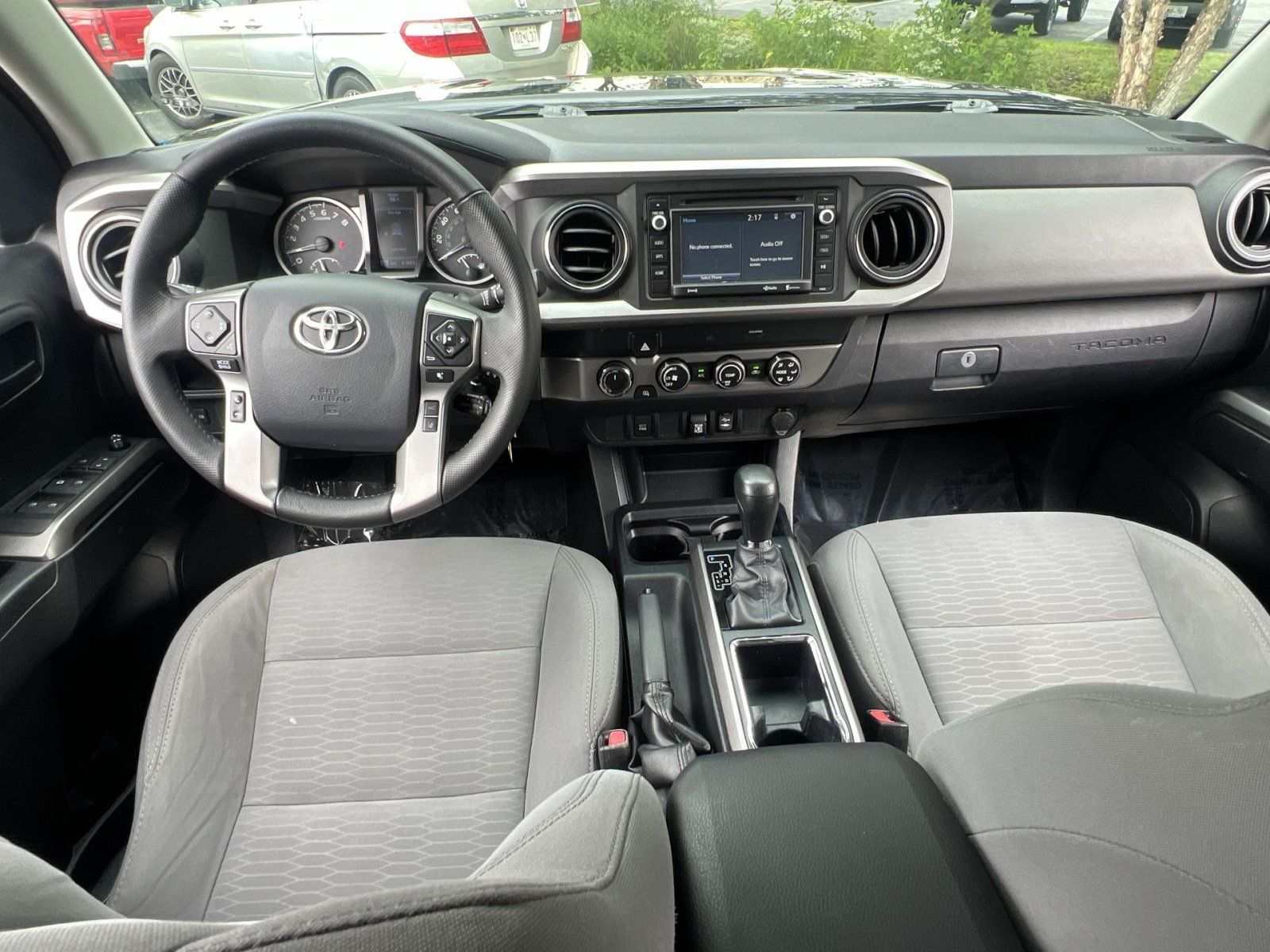 Used 2019 Toyota Tacoma SR5 AWD/4WD image 22