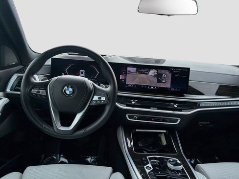 Used 2024 BMW X5 sDrive40i w/ Executive Package RWD image 21