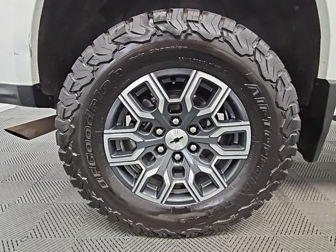 Used 2024 Chevrolet Colorado Z71 image 46