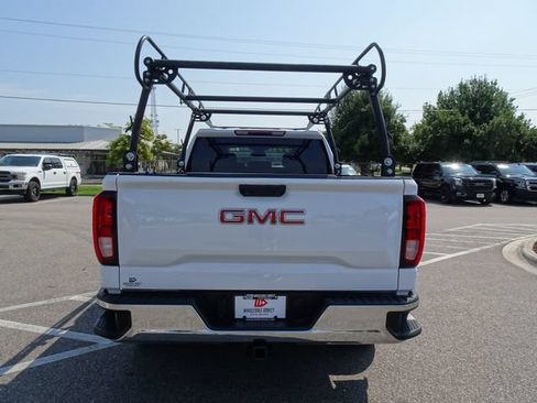 Used 2023 GMC Sierra 1500 Pro w/ Pro Value Package AWD/4WD image 5