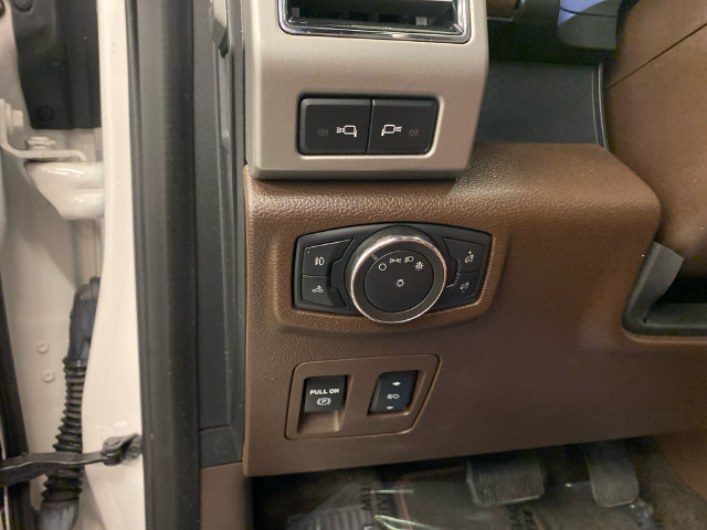 Used 2018 Ford F150 King Ranch w/ Equipment Group 601A Luxury AWD/4WD image 18