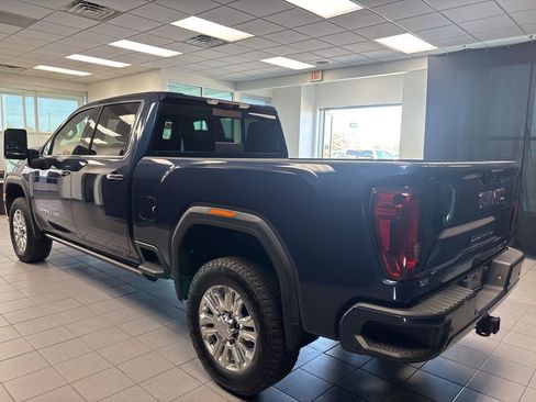 Used 2022 GMC Sierra 2500 Denali w/ Denali Ultimate Package AWD/4WD image 7