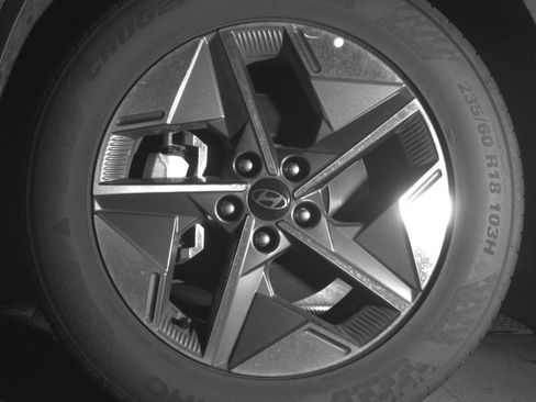 Used 2025 Hyundai Tucson SEL FWD image 15