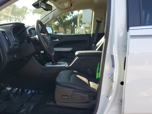 Used 2020 Chevrolet Colorado LT w/ Luxury Package image 21