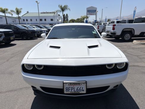 Used 2018 Dodge Challenger R/T Plus RWD image 3