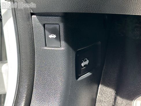 Used 2024 Honda Accord Sport image 21