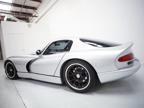 Used 1999 Dodge Viper GTS RWD image 5