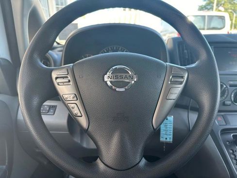 Used 2021 Nissan NV200 SV w/ Sliding Door Glass Package image 9