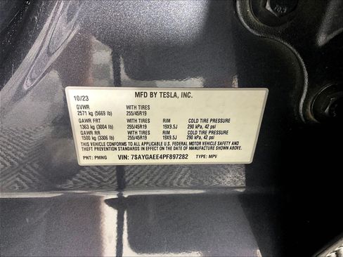 Used 2023 Tesla Model Y Long Range AWD/4WD image 19