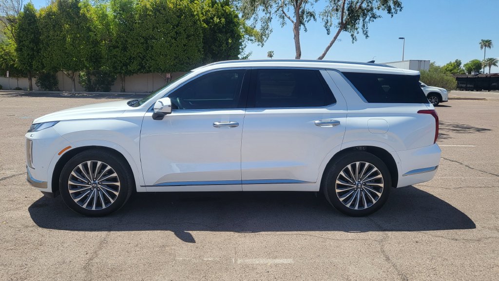 Used 2025 Hyundai Palisade Calligraphy FWD image 7