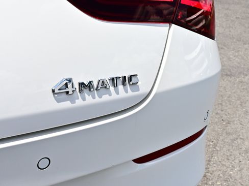 Used 2025 Mercedes-Benz CLA 250 4MATIC image 9