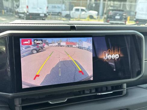 Used 2024 Jeep Wrangler Unlimited Sahara w/ Technology Group image 32