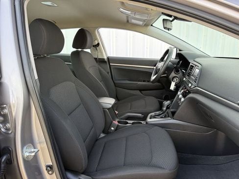 Used 2020 Hyundai Elantra SE w/ Cargo Package (C1) FWD image 26