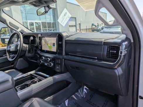 Certified 2025 Ford F350 Lariat w/ Lariat Ultimate Package AWD/4WD image 32