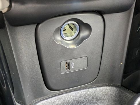 Used 2022 MINI Cooper S w/ Signature Upholstery Package FWD image 28