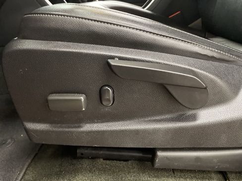 Used 2018 Chevrolet Colorado ZR2 AWD/4WD image 14