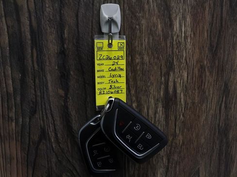 Used 2024 Cadillac Lyriq Tech image 35