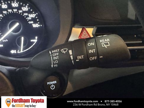 Used 2025 Toyota Sienna LE image 22