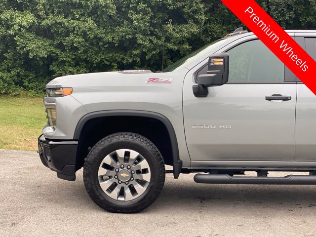 New 2026 Chevrolet Silverado 2500 Custom w/ Custom Value Package AWD/4WD image 10