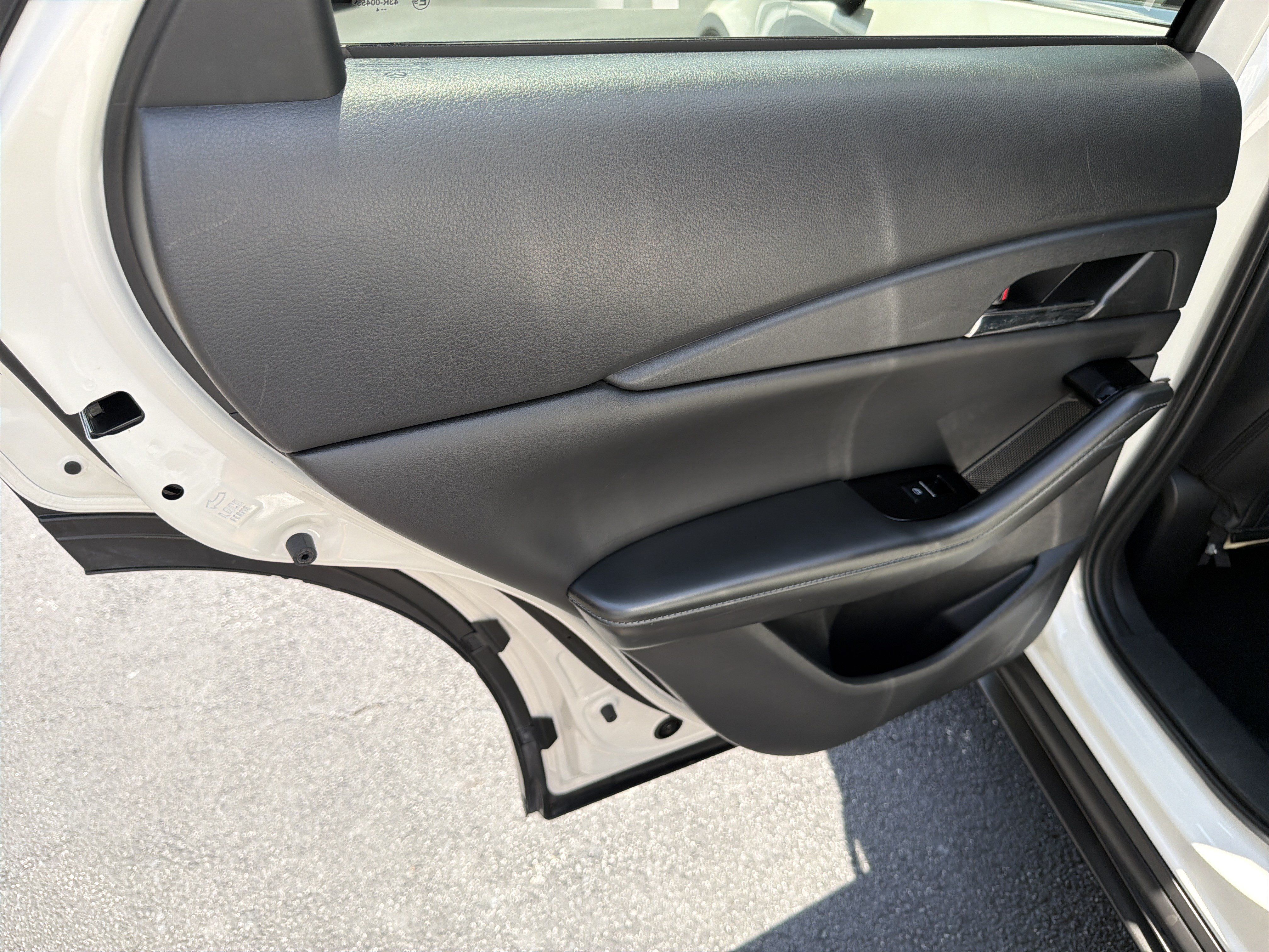 Used 2025 MAZDA CX-30 AWD 2.5 S w/ Preferred Package image 21