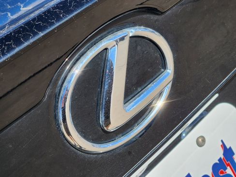 Used 2016 Lexus IS 350 AWD image 11