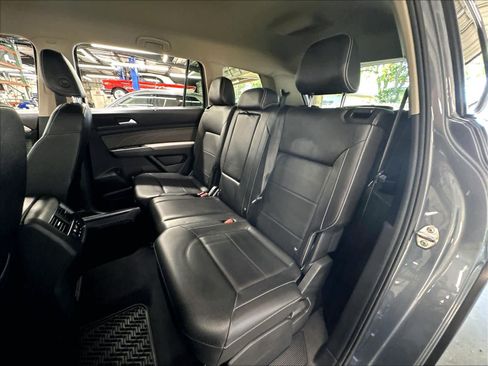 Used 2023 Volkswagen Atlas SE FWD image 25