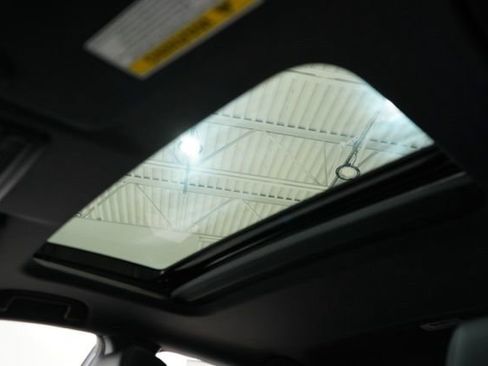 Used 2019 Honda Civic EX-L image 18