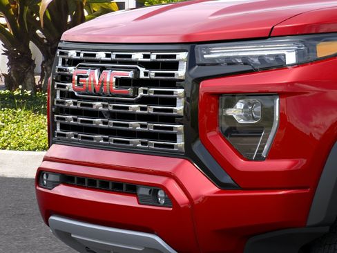 New 2026 GMC Canyon Denali AWD/4WD image 13