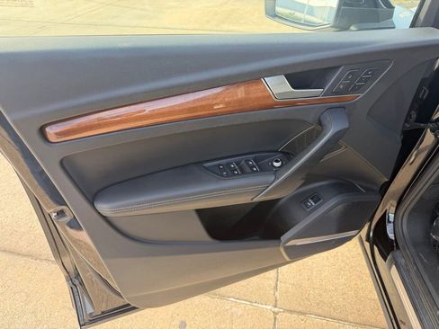 Used 2022 Audi Q5 2.0T Prestige image 15