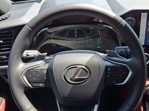 Used 2024 Lexus NX 350h AWD image 21