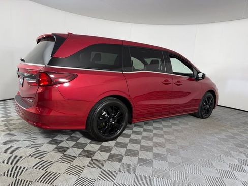 Used 2024 Honda Odyssey Sport image 7